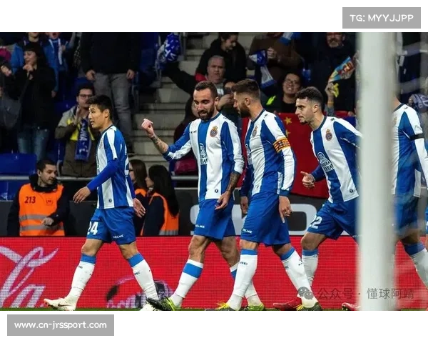 巴萨客场对阵西班牙人,加泰德比牵动争冠形势 巴萨客场对阵西班牙人,加泰德比牵动争冠形势