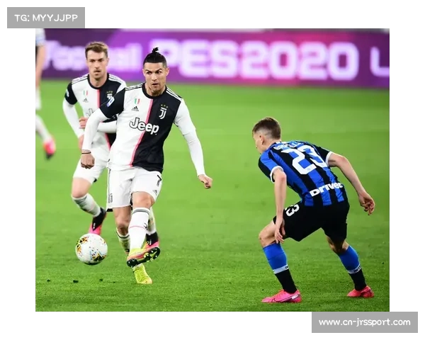 欧冠主题曲成球迷文化符号，安菲尔德集体合唱展激情